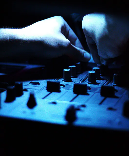 mesa de sonido grado en turismo